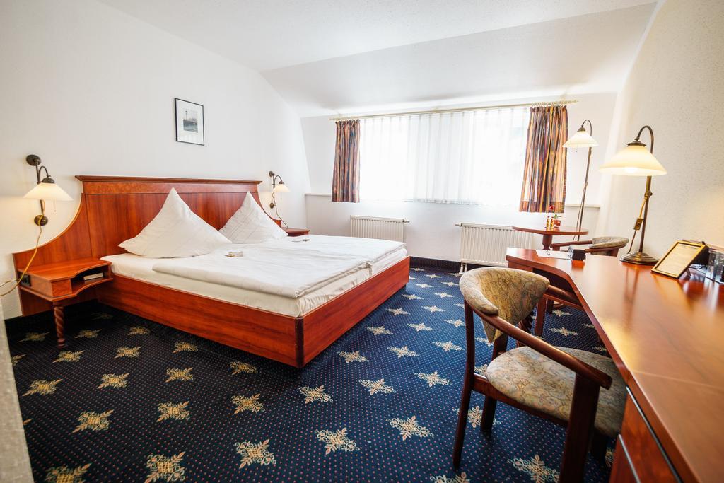 Hotel Wilder Mann Аннаберг-Бухгольц Экстерьер фото