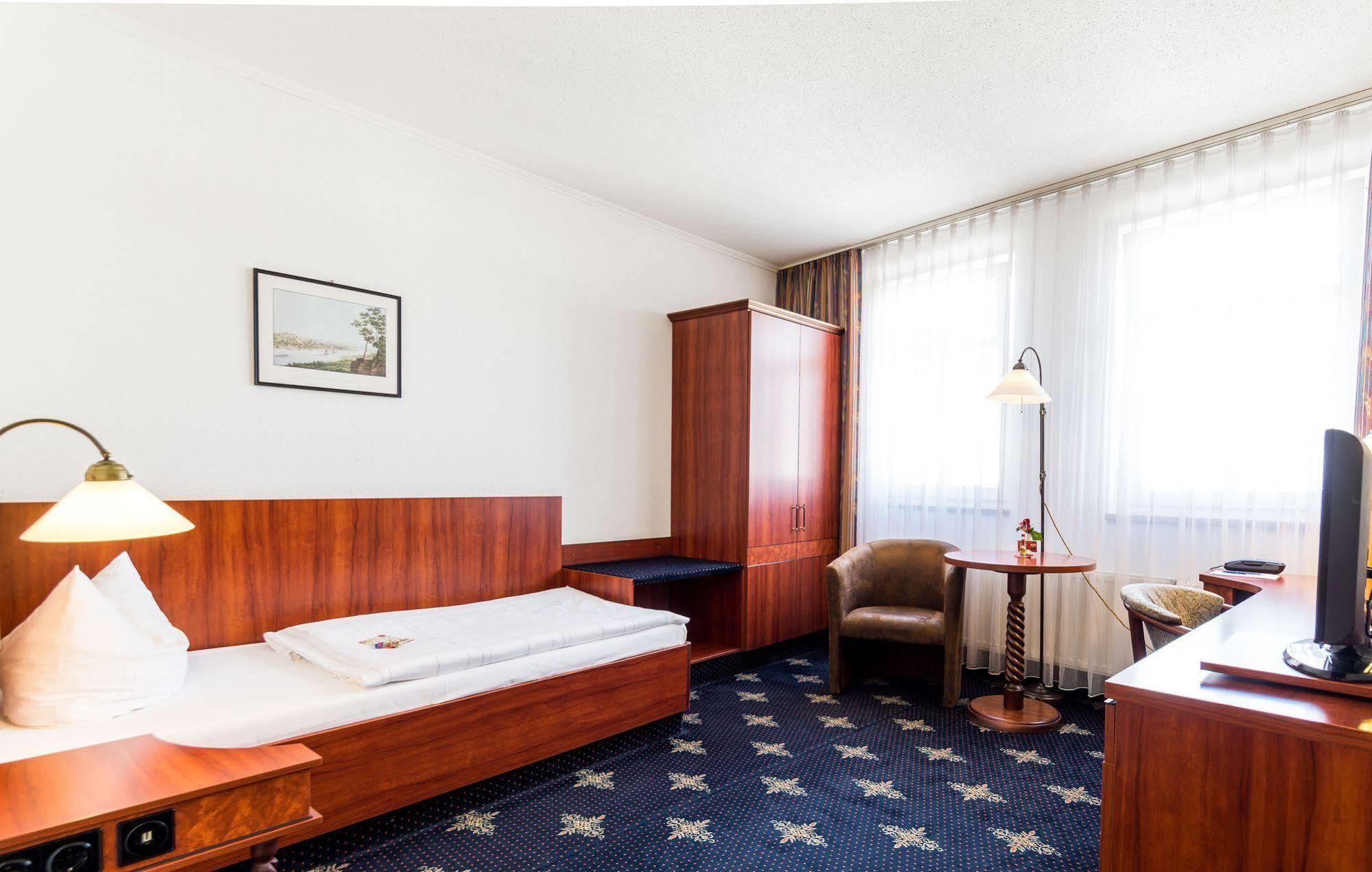 Hotel Wilder Mann Аннаберг-Бухгольц Экстерьер фото